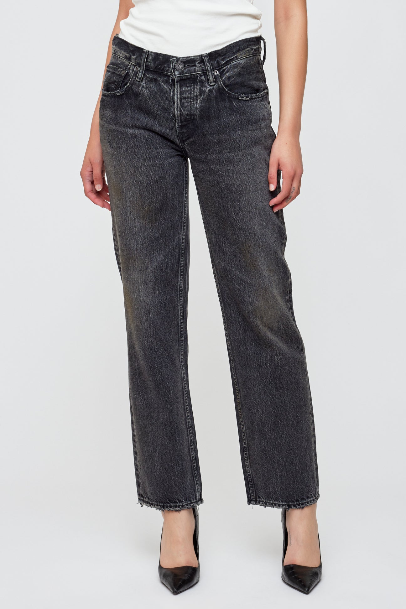 Moussy Vintage Iona Straight Low Rise Jean