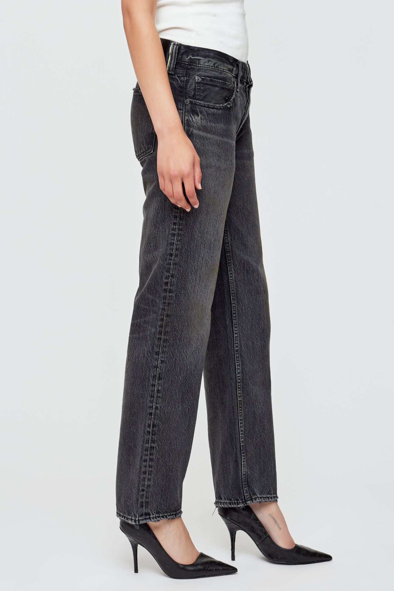 Moussy Vintage Iona Straight Low Rise Jean