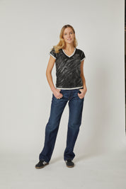 Kokun Overdyed V Neck S/S Tee