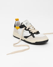 Oncept Phoenix Sneaker