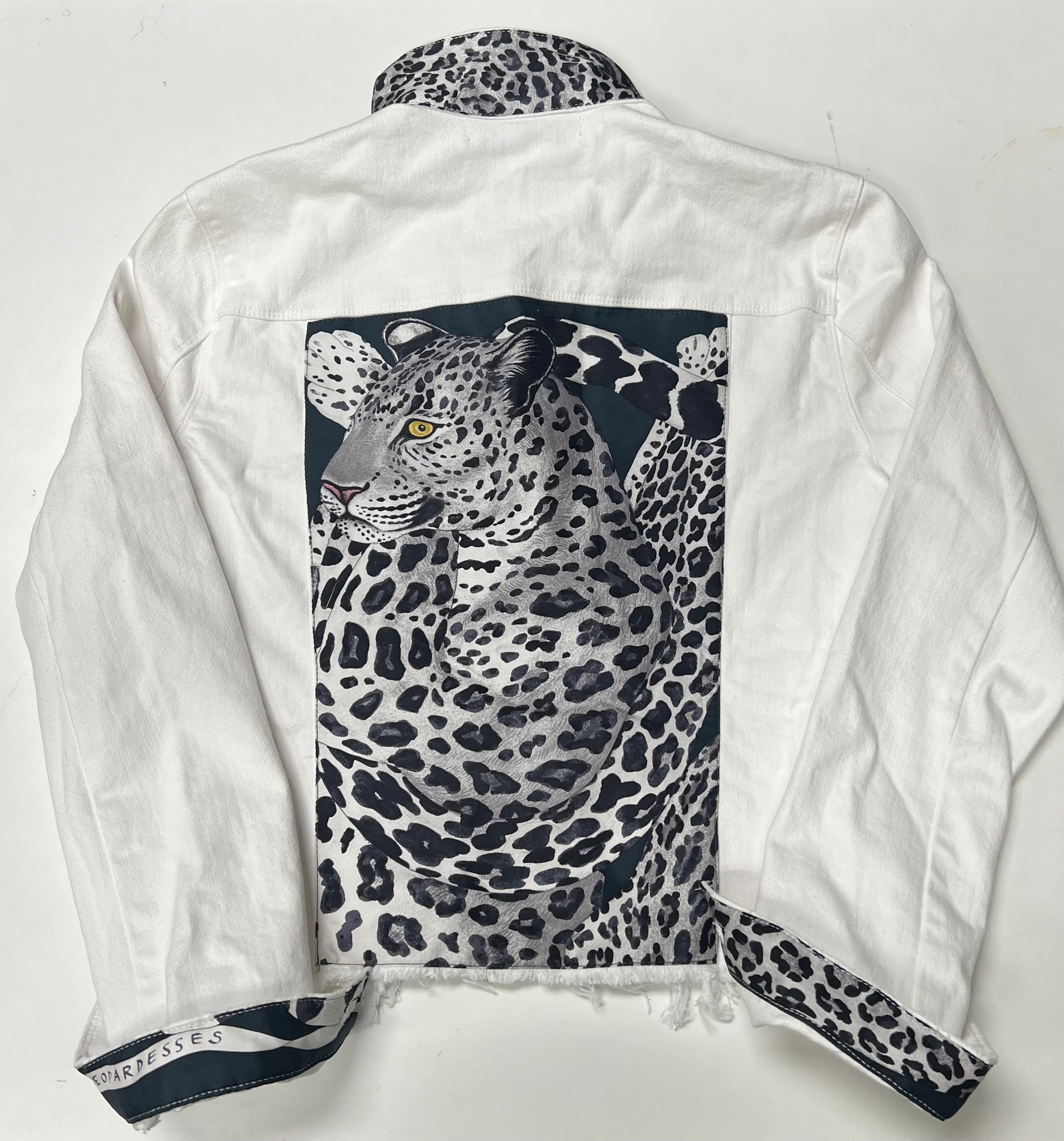 H Lazy Leopardess with Ribbon on collar Jacket