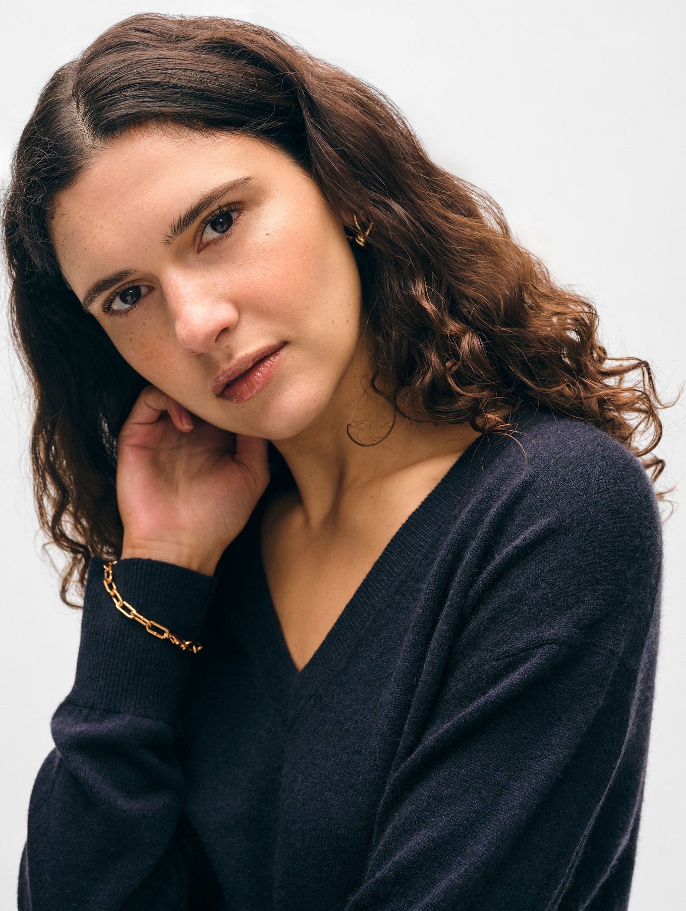 White + Warren Cashmere V-Neck