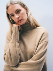 White + Warren Cashmere Oversized Standneck