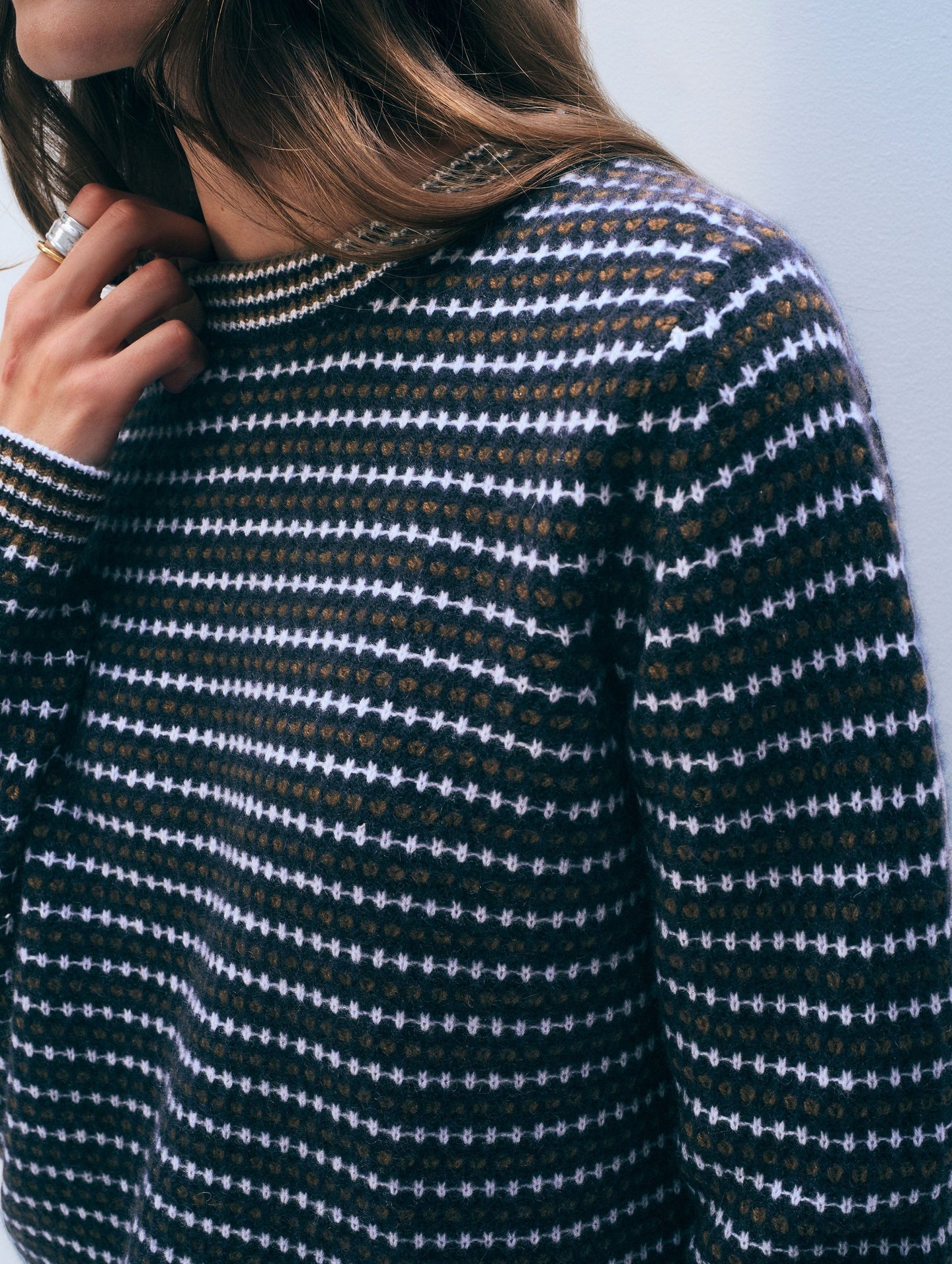 White + Warren Cashmere Textured Stripe Crew