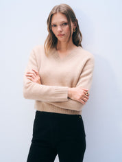White + Warren Cashmere Featherweight V-Neck