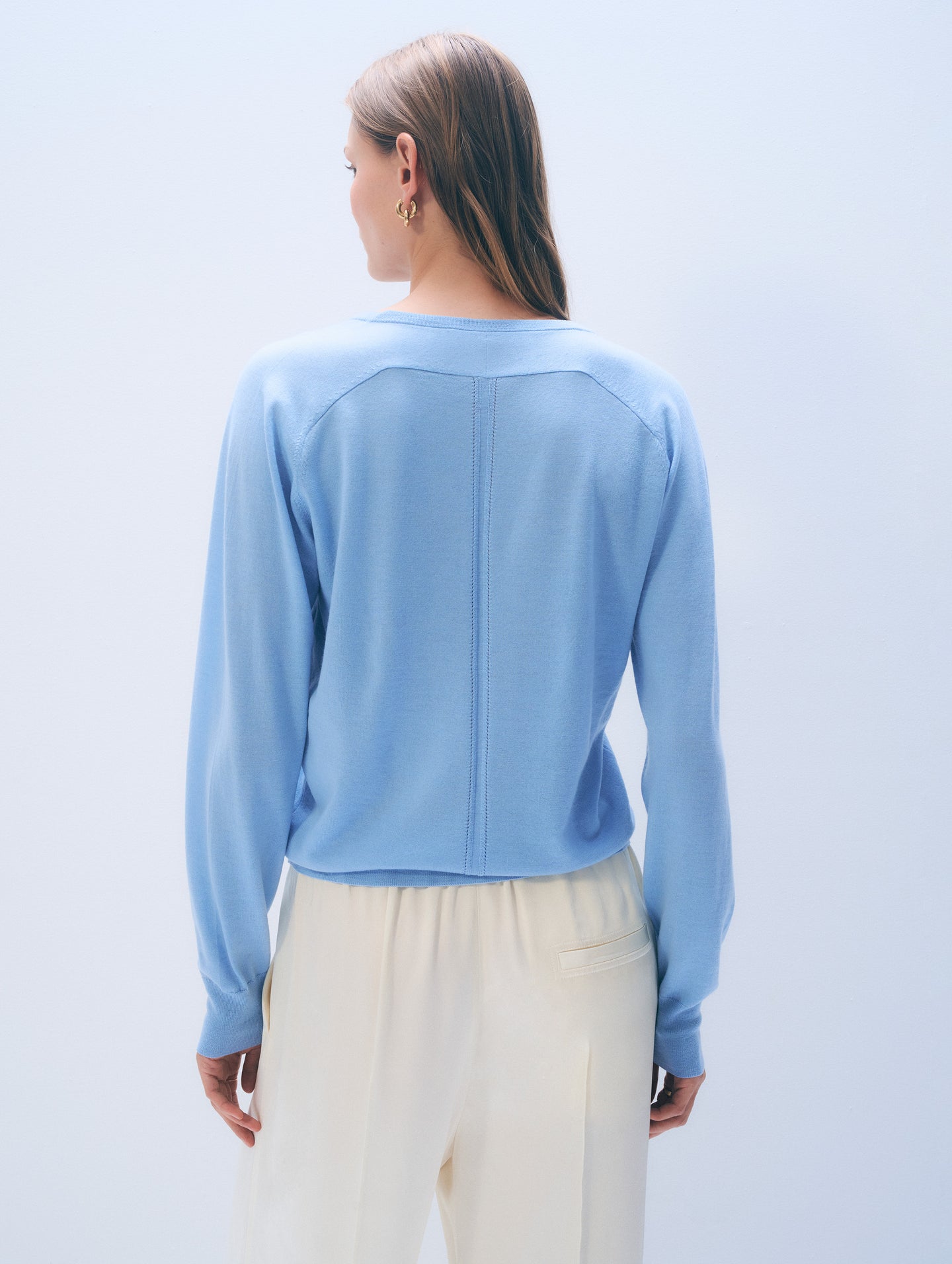 White + Warren Superfine Merino Wool V Neck