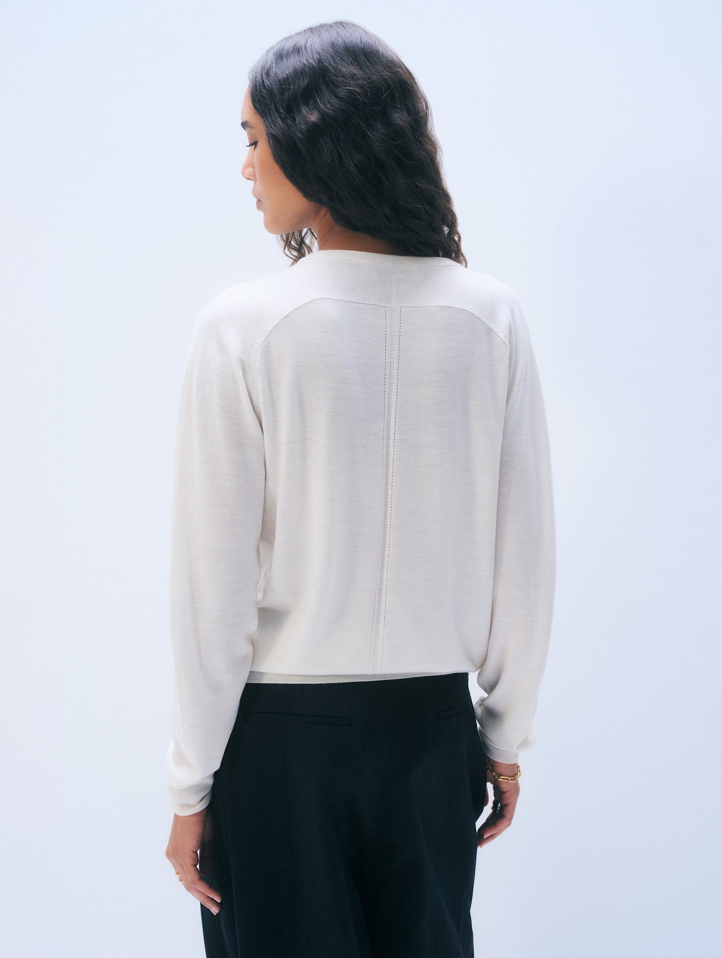 White + Warren Superfine Merino Wool V Neck