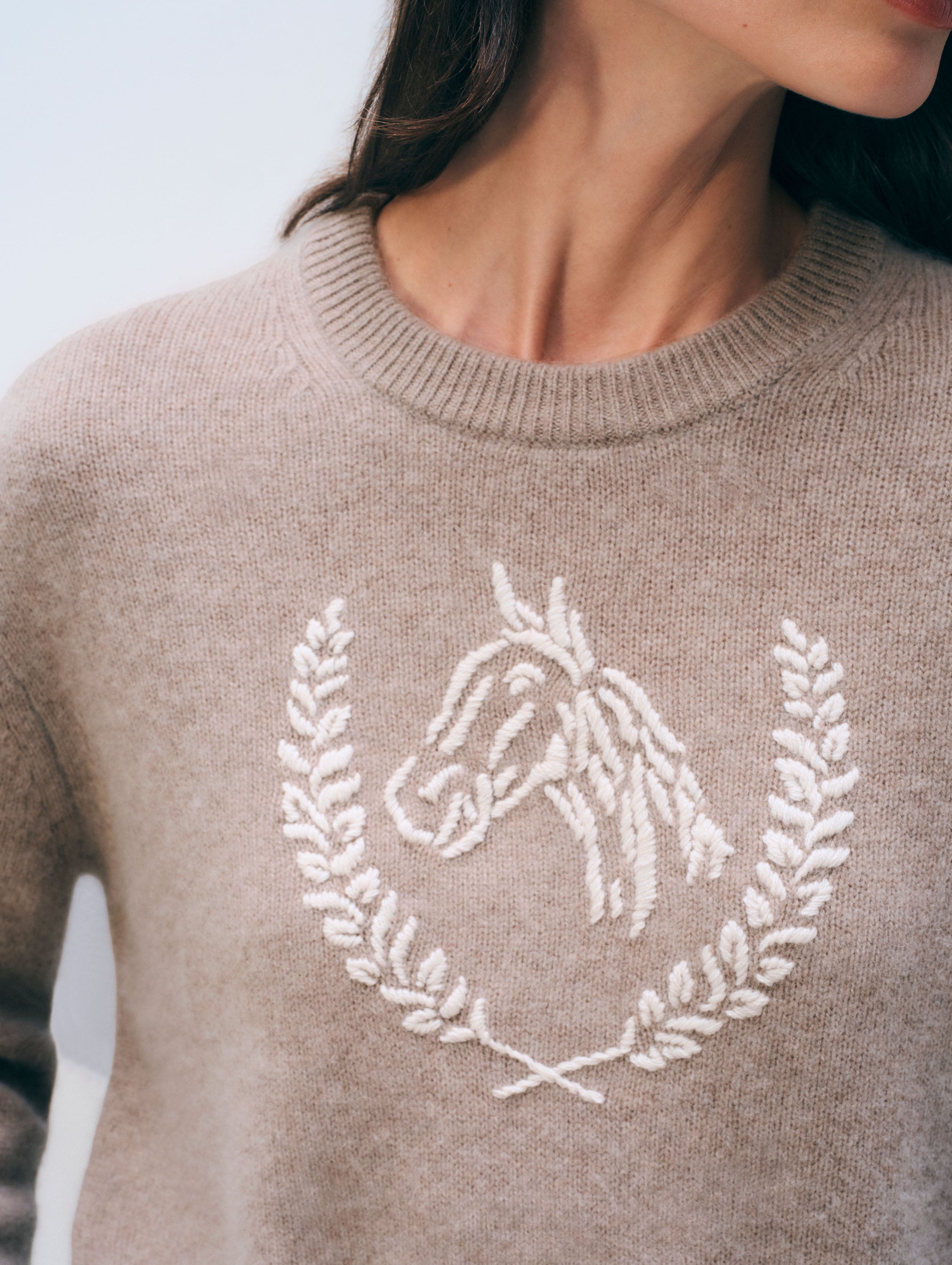 White + Warren Cashmere Blend Horse Embroidered Crewneck