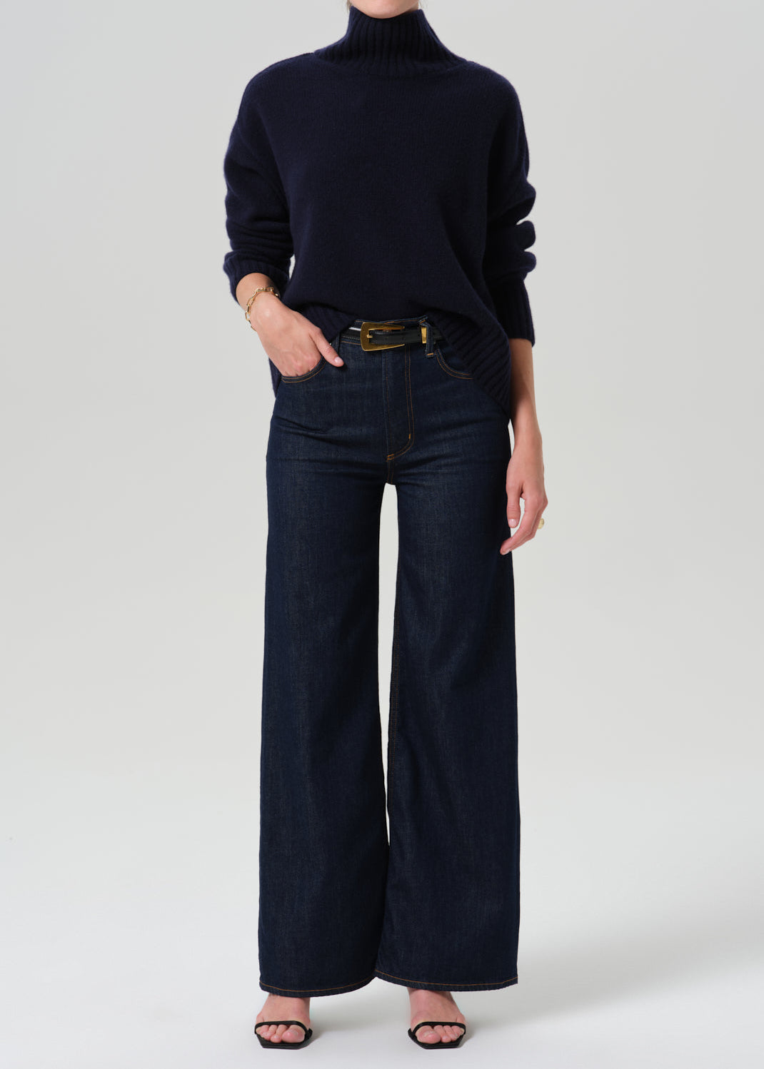 2209E-1916_LYRA_LONG_SOFT_RINSE_0503.jpg