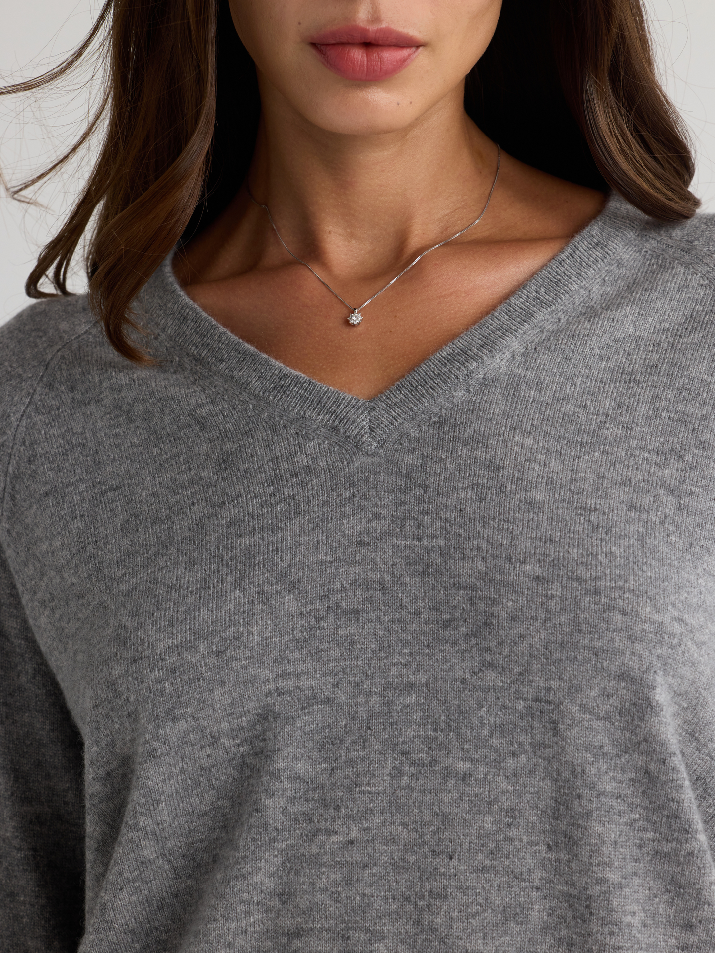 W.Cashmere Shiloh V-Neck Sweater