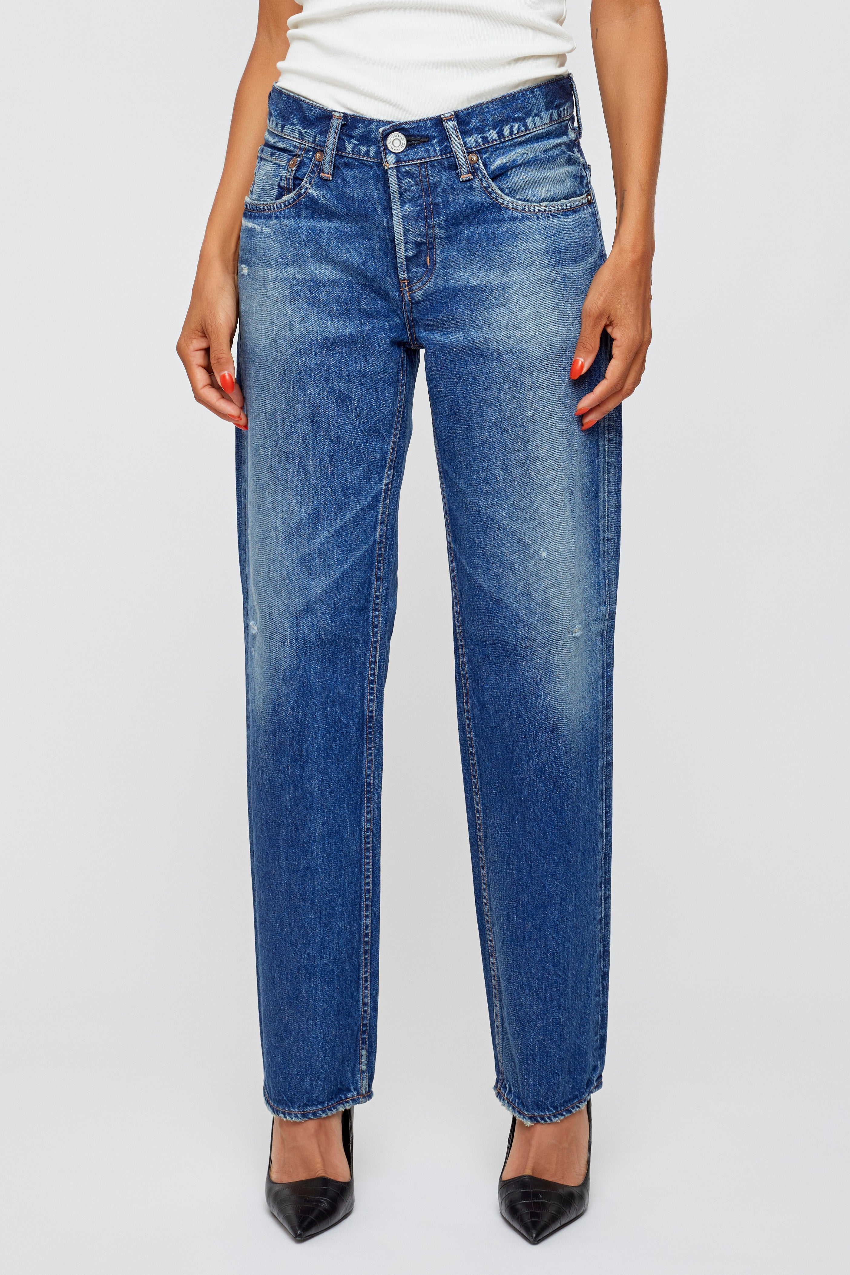 Moussy Vintage Ridgefield Straight Low Rise Jean