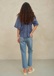 M.A.B.E. Ari Print Short Sleeve Top