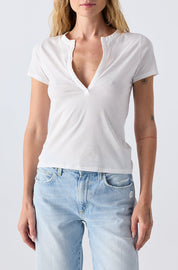 AMO Delightful Tee
