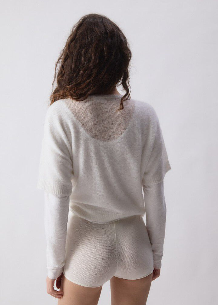 BOD18BH26-POL-MODEL-2-large.jpg