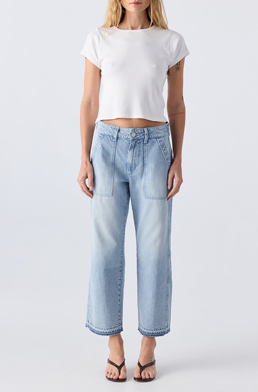 AMO Easy Army Slouch Crop in Enjoy