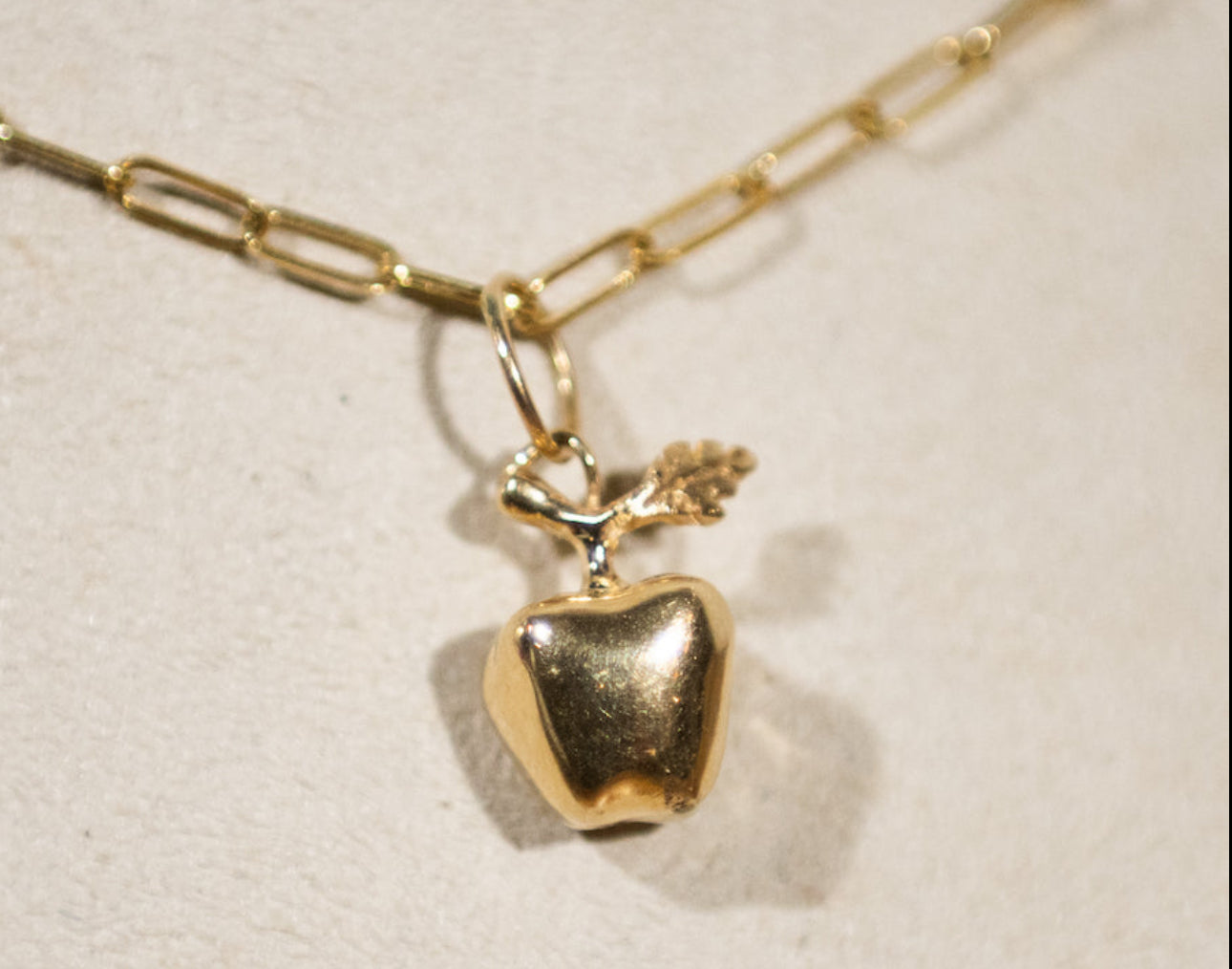 14KT Gold Vintage Apple Charm