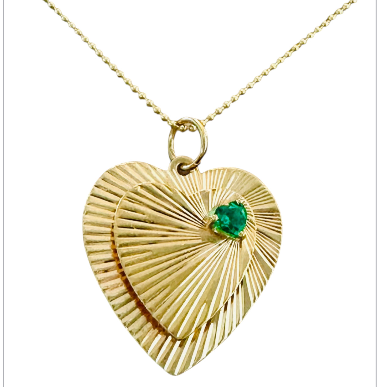 14KT Gold Vintage Emerald Fluted Heart Charm