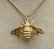 14KT Gold Vintage Bee Charm/Pin