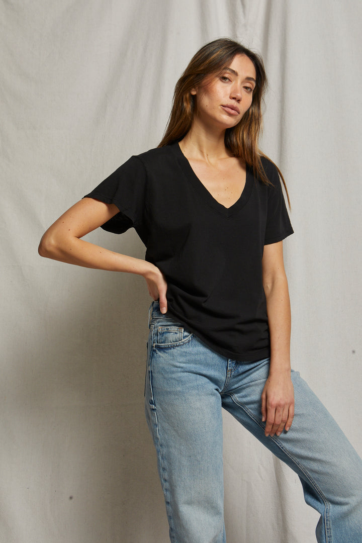 PerfectWhiteTee Hendrix V-Neck Tee