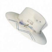 Un Pueblo Straw Hat - Love Is All