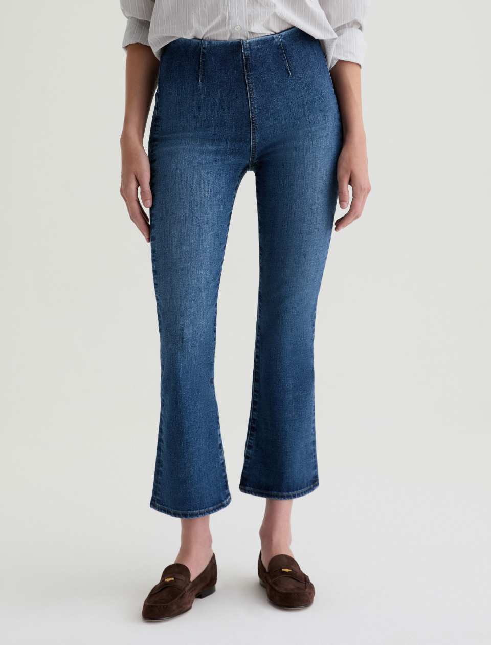 AG Farrah Bootcut Cropped Jean in Moonlight