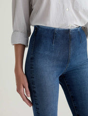 AG Farrah Bootcut Cropped Jean in Moonlight