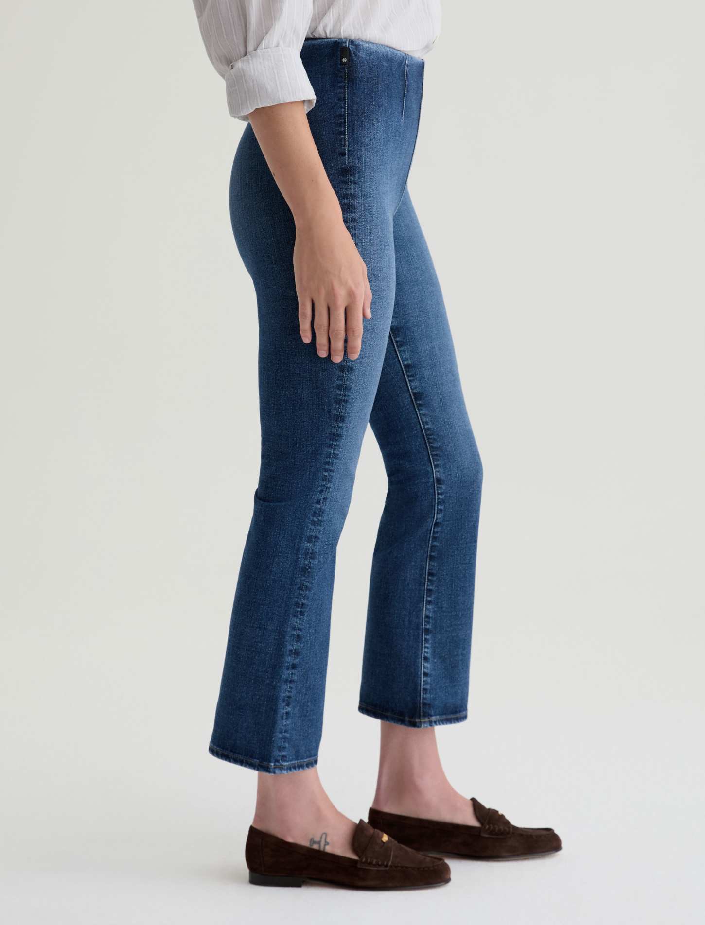 AG Farrah Bootcut Cropped Jean in Moonlight