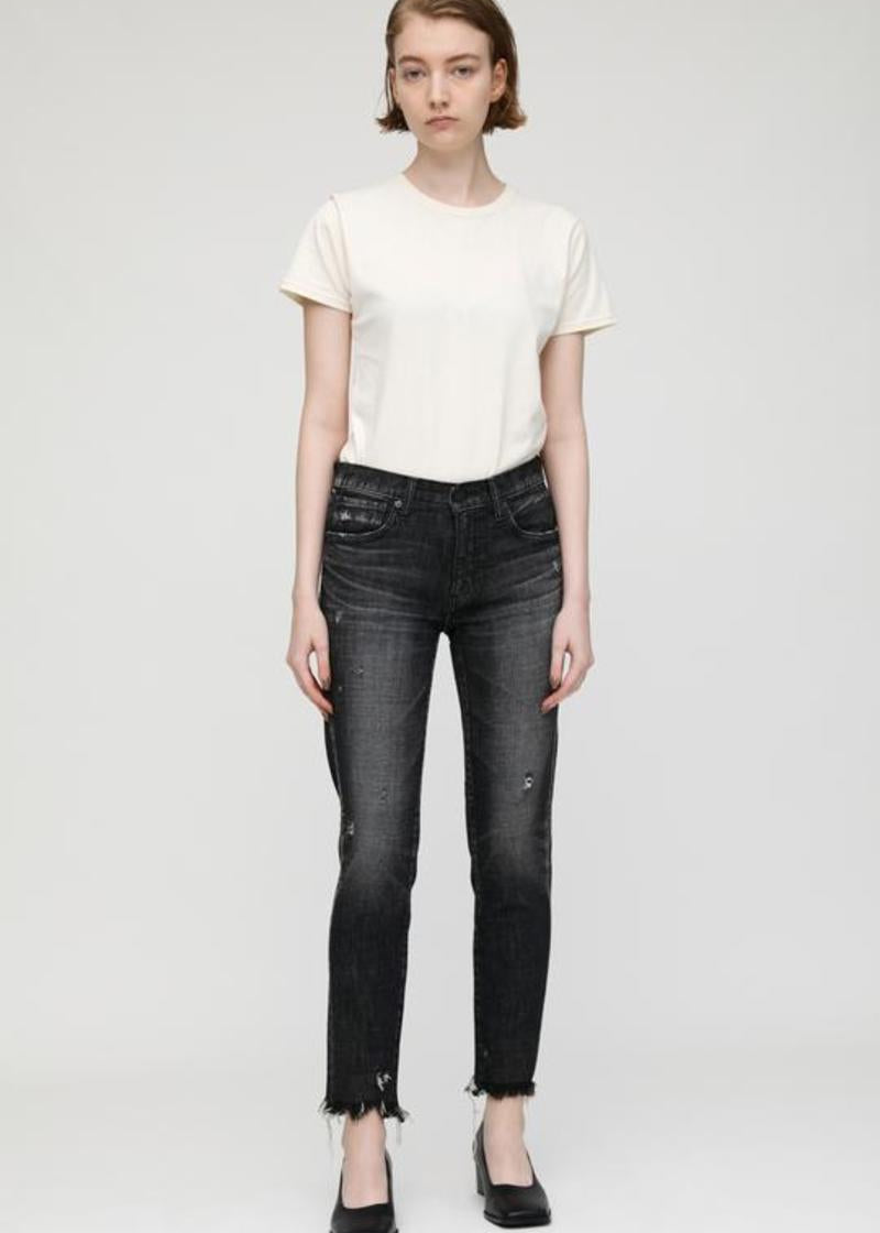 MV-Diana-Skinny-in-Black-20210929022915_6739e564-3df4-4bac-828a-9a979c96d944.jpg