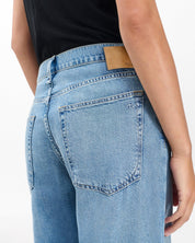 Rag & Bone Saige Ankle Relaxed Straight Jeans in Ludlow