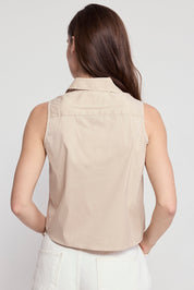 The Shirt The Boxy Cropped Sleeveless Shirt - White