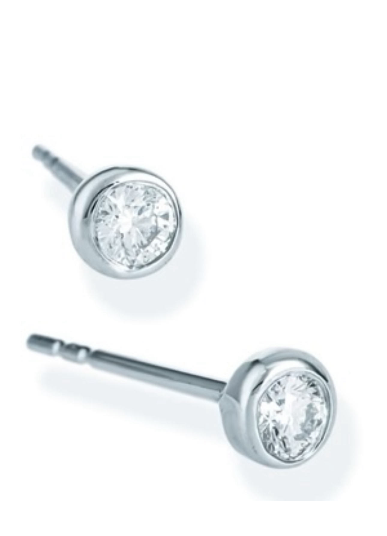 Round Diamond Bezel Earings