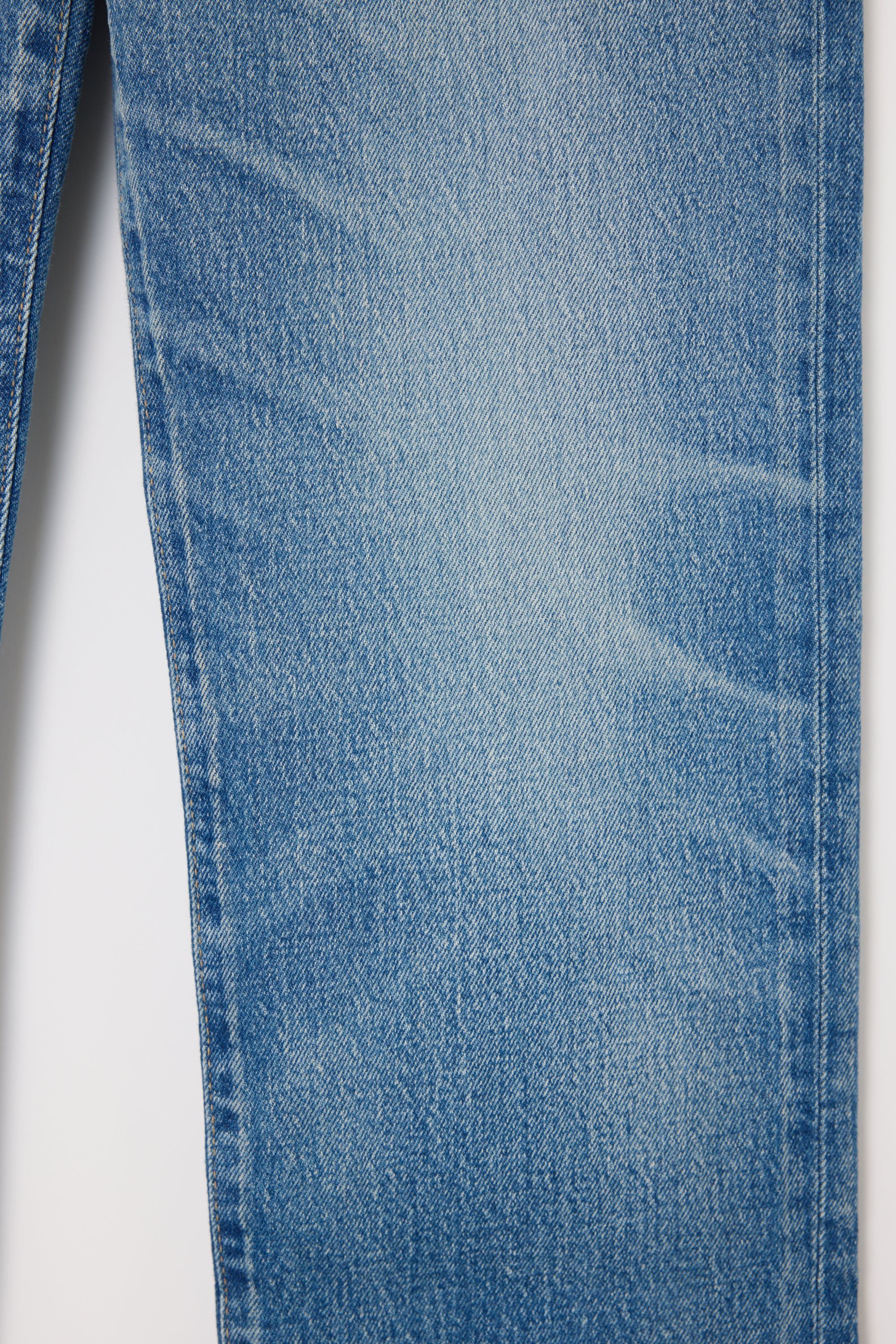 Moussy Vintage Coney Slim Straight Jean