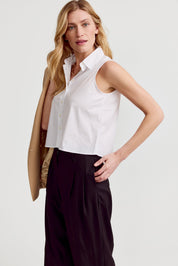 The Shirt The Boxy Cropped Sleeveless Shirt - White
