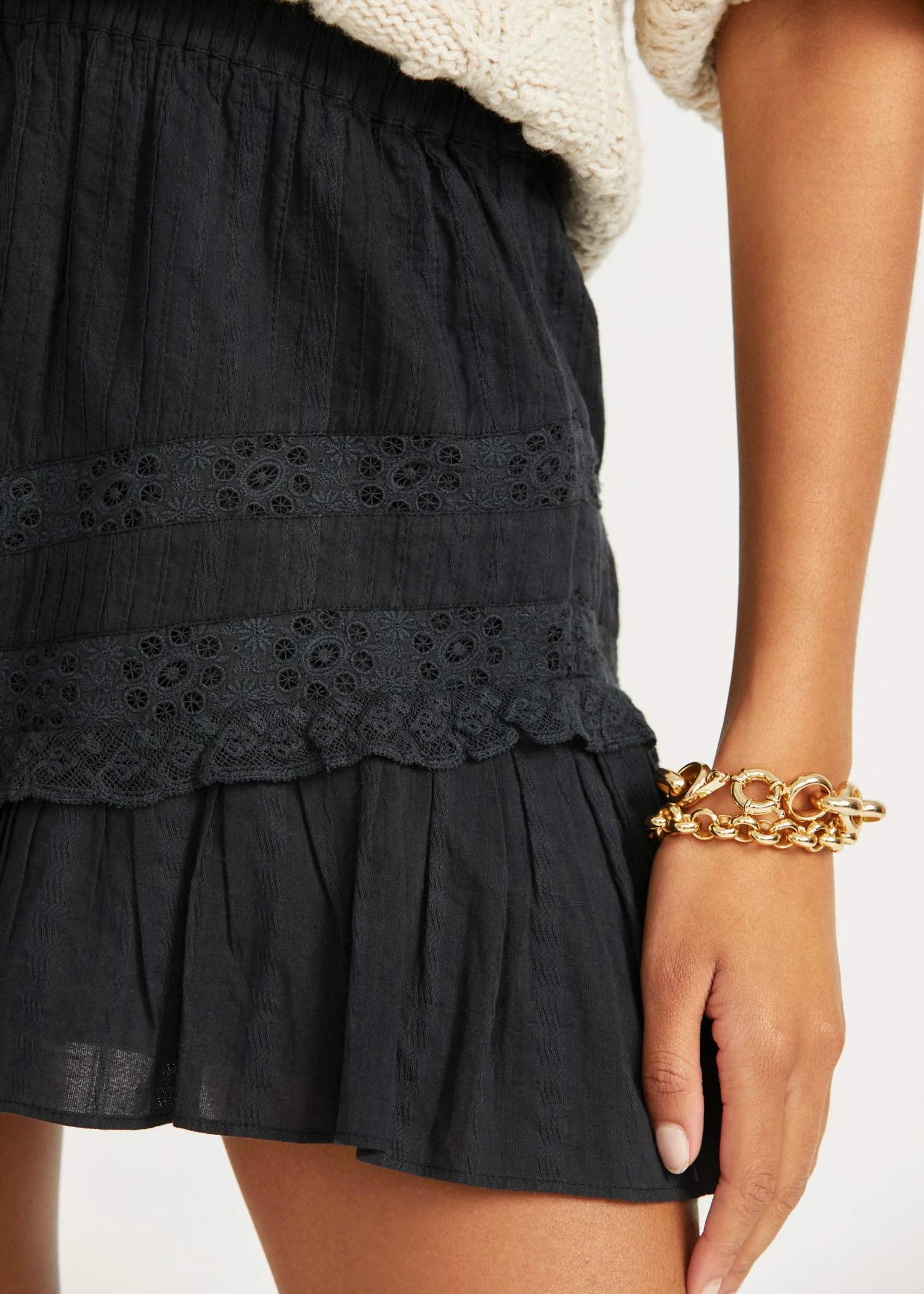 COVE-SKIRT-BLACK-2.jpg